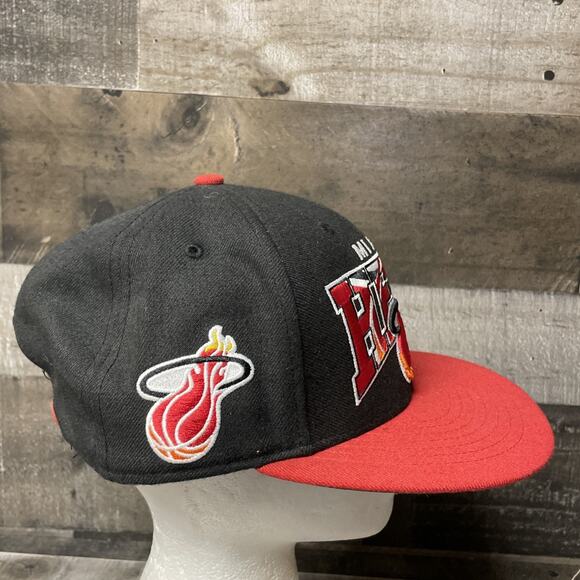 Miami Heat Glowdown Snapback Hat NBA 47 Brand Hardwood Classics Big Logo - Picture 4 of 12